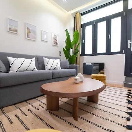 1 Bedroom Canal St Martin Eurostar Апартаменты *