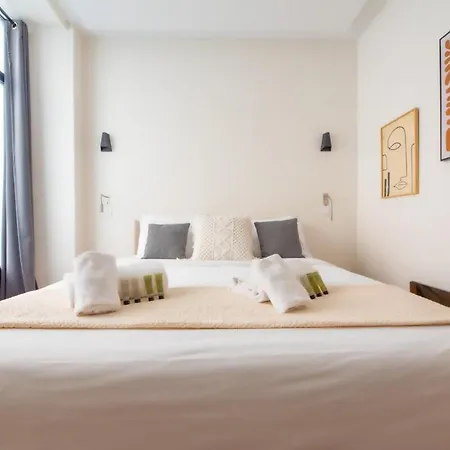 1 Bedroom Canal St Martin Eurostar Апартаменты