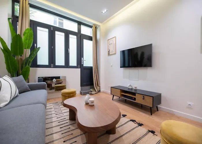 Апартаменты 1 Bedroom Canal St Martin Eurostar