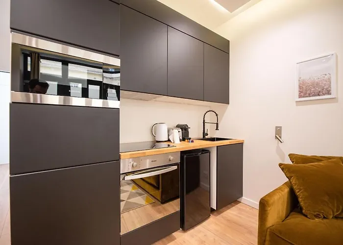 1 Bedroom Canal St Martin Eurostar * Париж